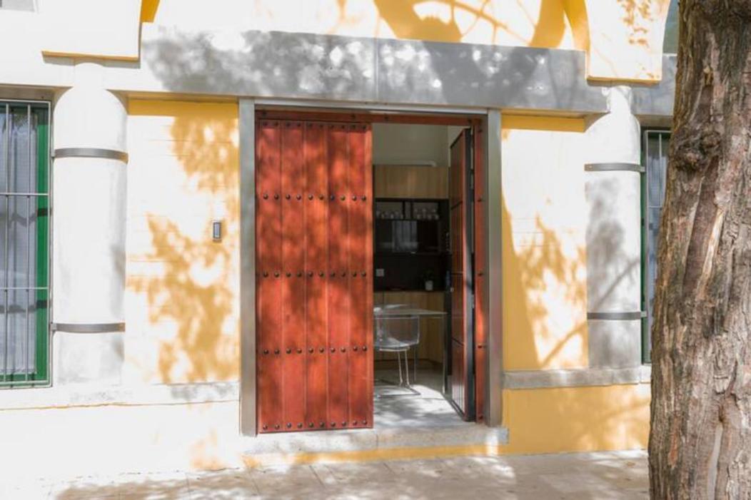 Apartamento A Estrenar Frente A La Plaza De Espana Sevilla Exterior foto